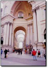 [Galleria Vittorio 4 - Milan.jpg]